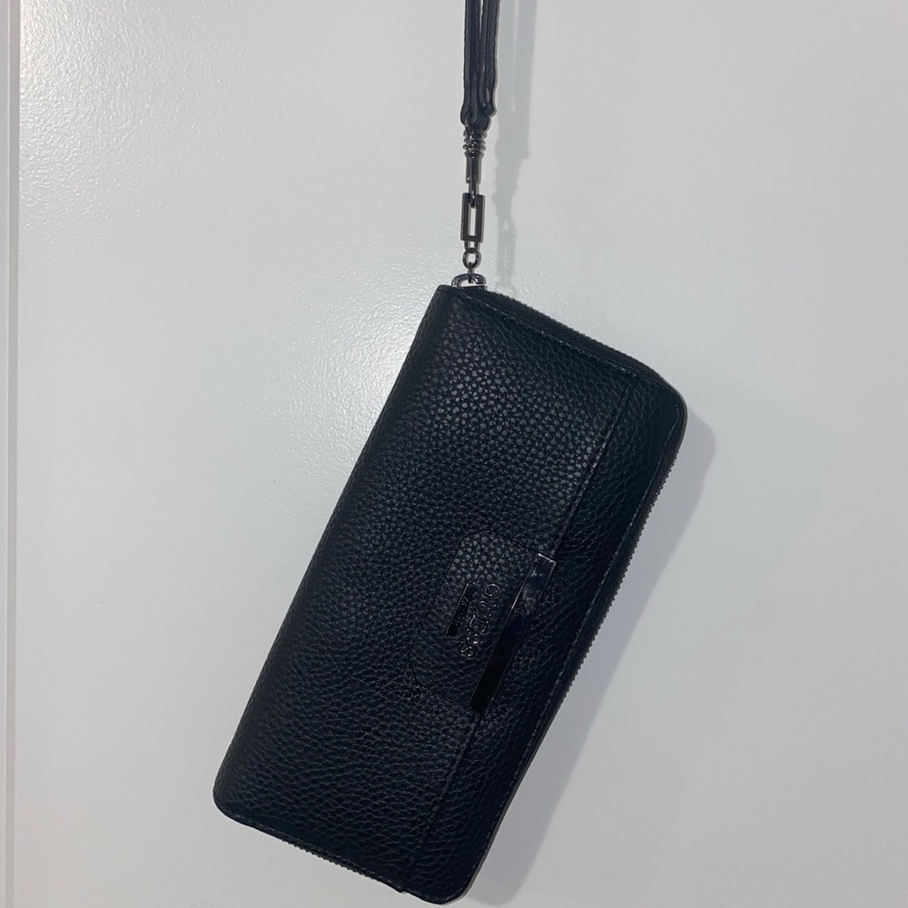 GUESS Wristlet - Picture 2 of 2